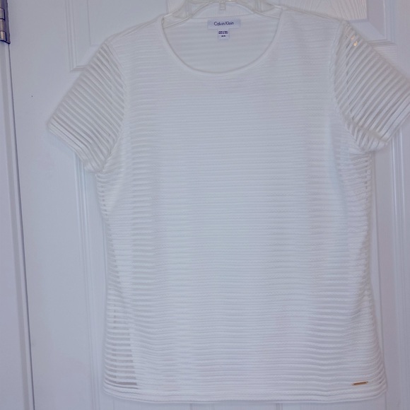 Calvin Klein Stretch Textured Short Sleeve Shirt - Picture 6 of 9